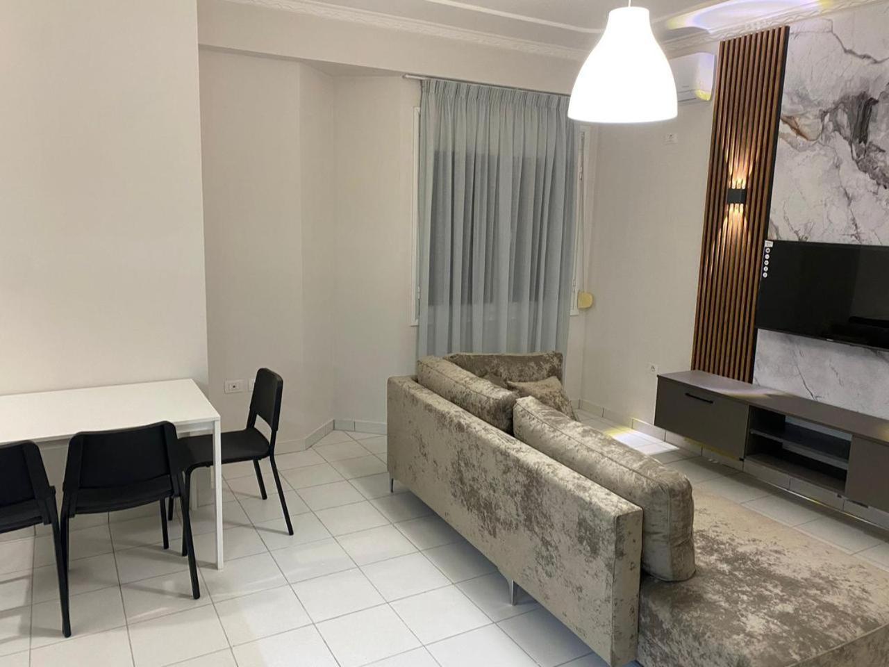 Marina Premium Hotel & Apartment Vlore Phòng bức ảnh