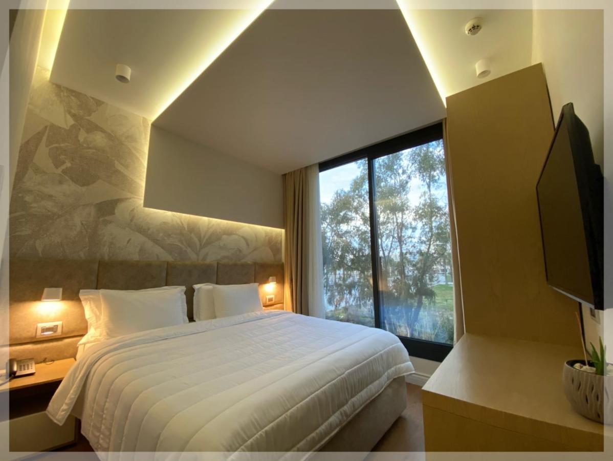 Marina Premium Hotel & Apartment Vlore Ngoại thất bức ảnh
